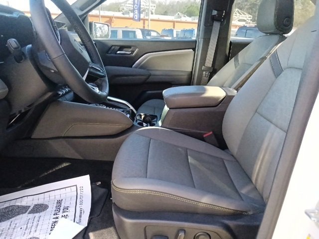 Used 2024 Chevrolet Colorado ZR2 w/ ZR2 Convenience Package III image 15