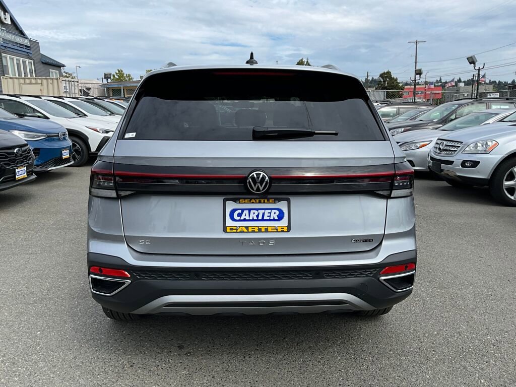 New 2025 Volkswagen Taos SE image 6