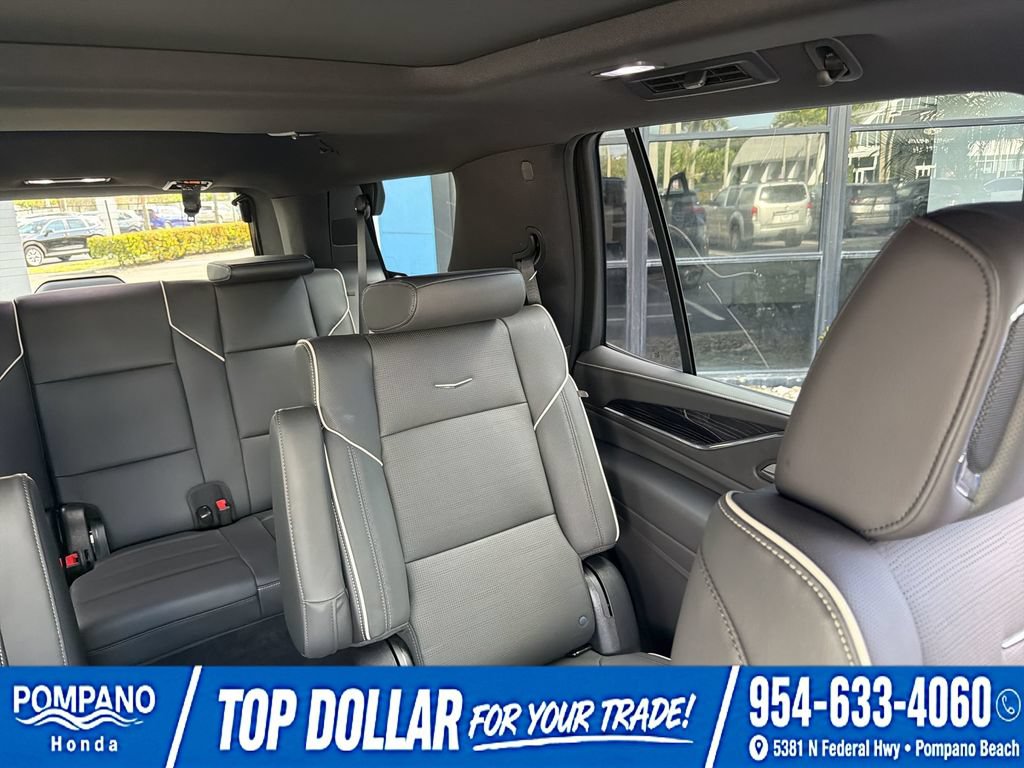 Used 2023 Cadillac Escalade Sport AWD/4WD image 18