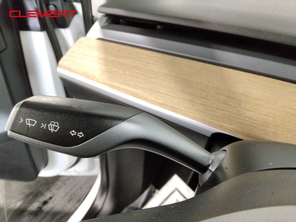 Used 2022 Tesla Model Y Performance image 13