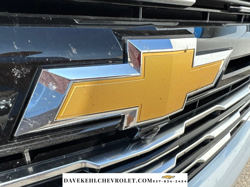 Used 2025 Chevrolet Suburban High Country AWD/4WD image 40