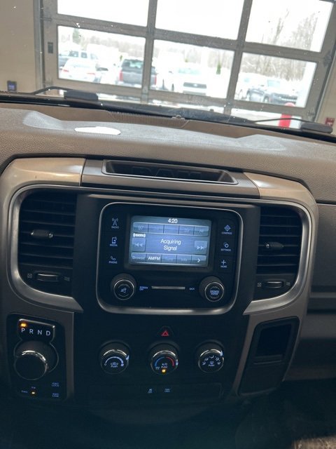 Used 2018 RAM 1500 Classic SLT image 12