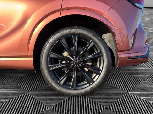 Used 2024 Lexus RX 500h F Sport w/ Convenience Package AWD/4WD image 32