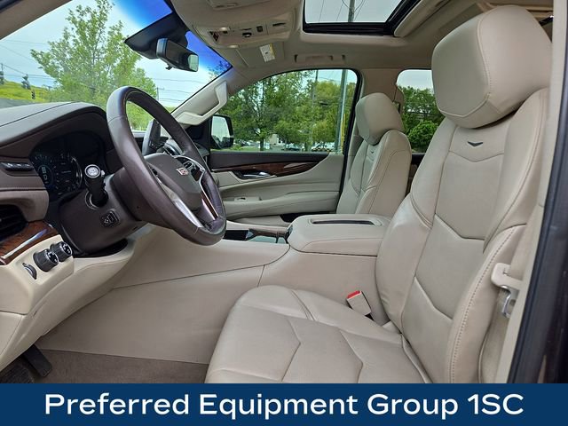 Used 2017 Cadillac Escalade Premium Luxury AWD/4WD image 2