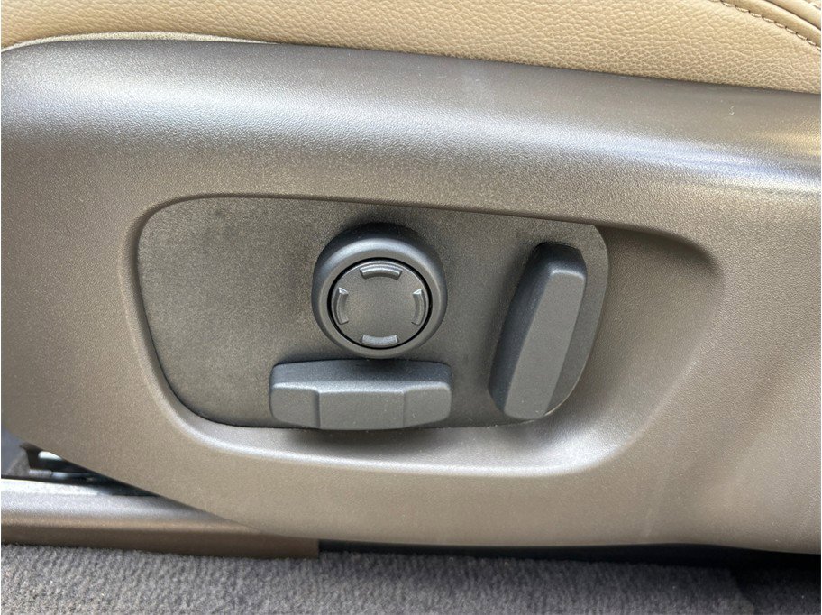 Used 2020 Land Rover Range Rover Sport SE image 22