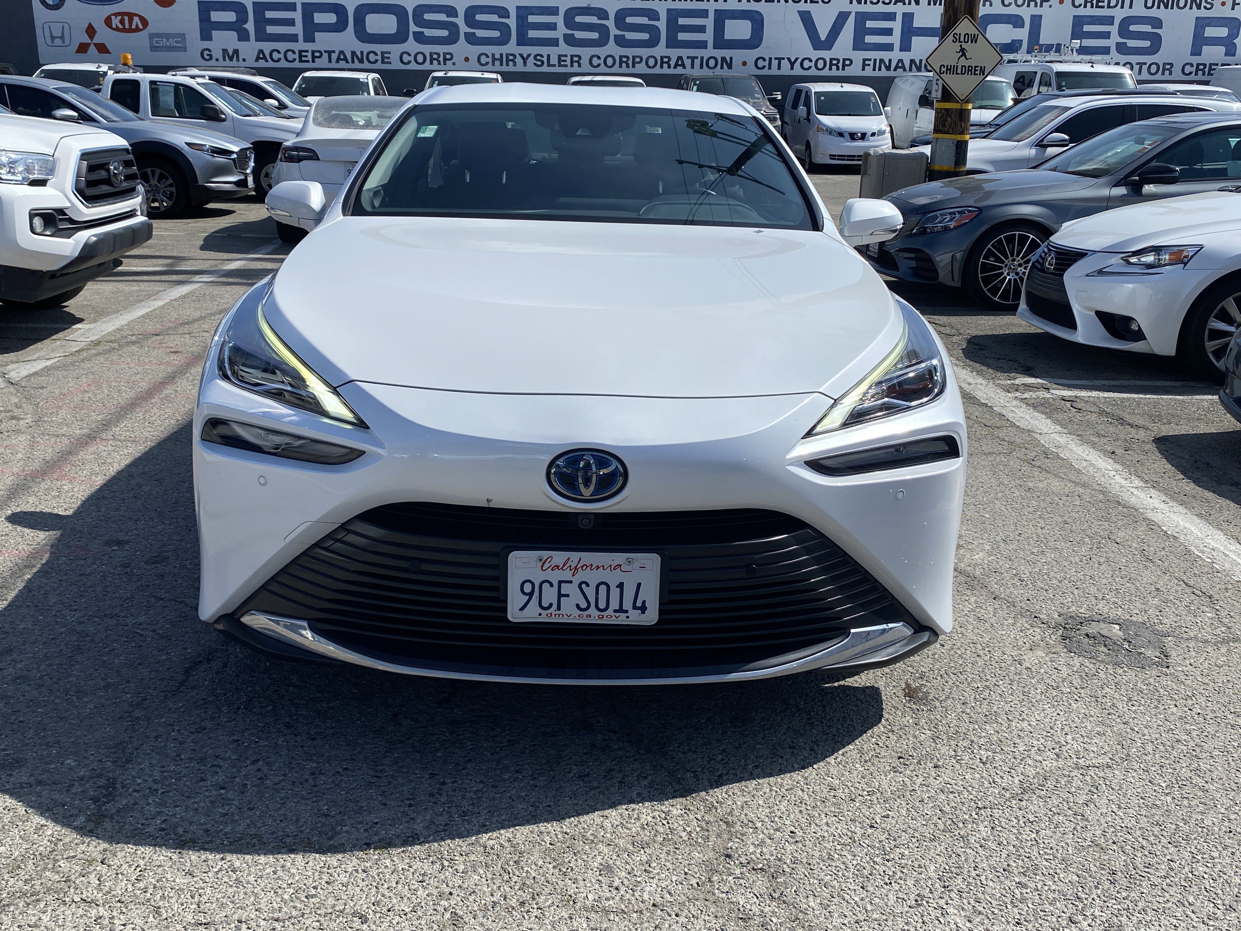 Used 2022 Toyota Mirai XLE w/ Advanced Technology Package image 3