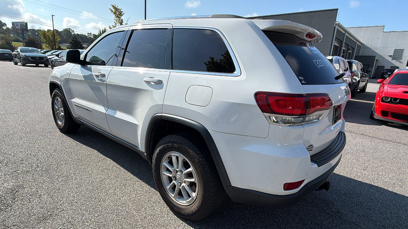 Used 2020 Jeep Grand Cherokee Laredo RWD image 10