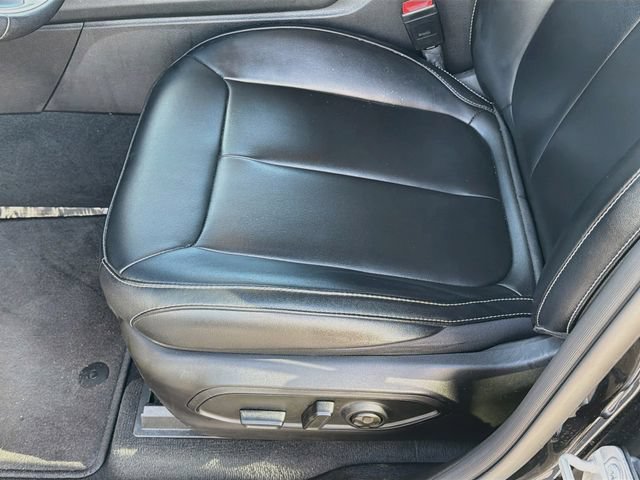 Used 2023 Jeep Grand Cherokee L Limited w/ Black Appearance Package RWD image 21