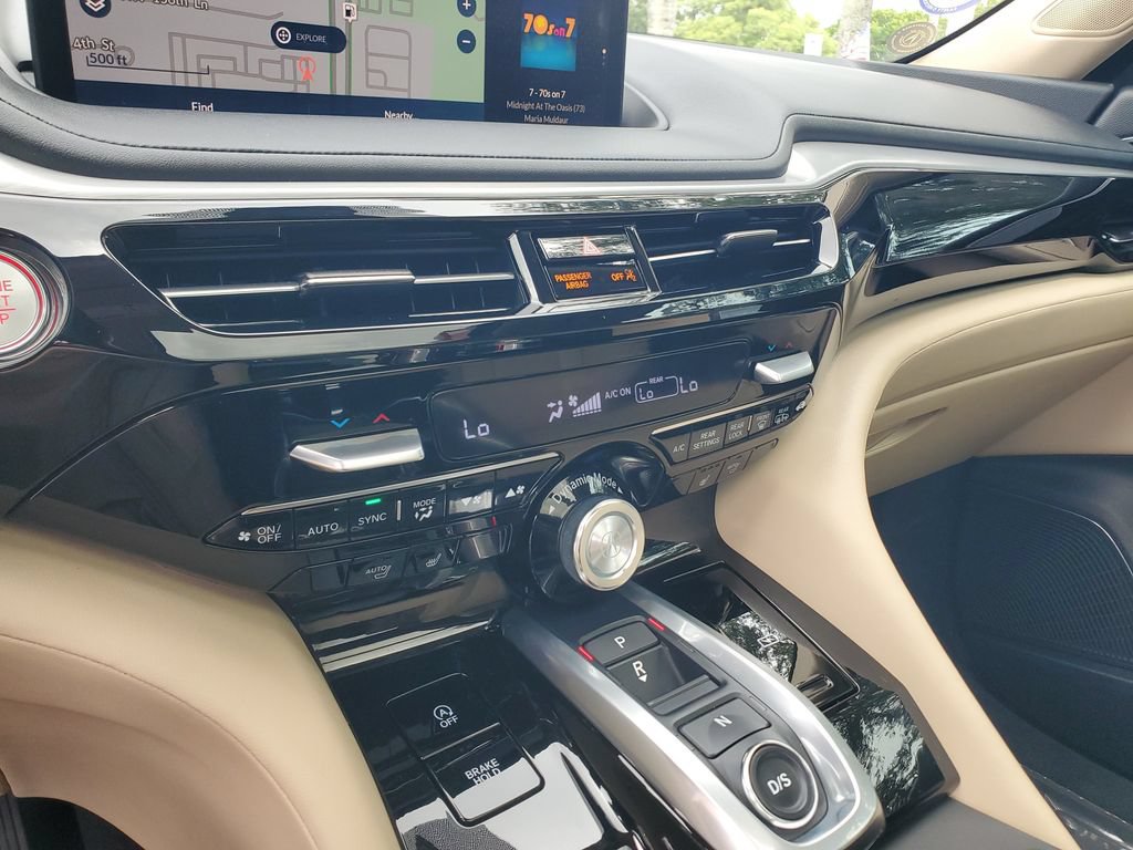 Certified 2024 Acura MDX FWD w/ Technology Package image 33