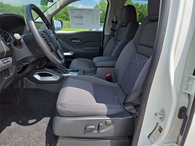 New 2025 Nissan Frontier SV image 10
