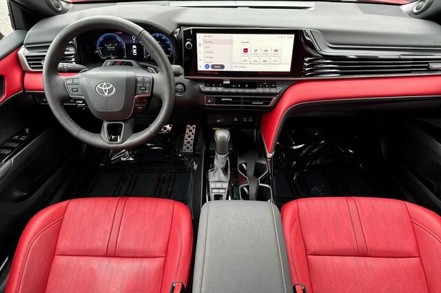 Used 2025 Toyota Camry XSE image 13