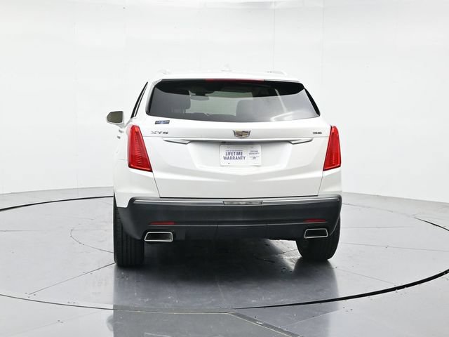 Used 2017 Cadillac XT5 Premium Luxury FWD image 8