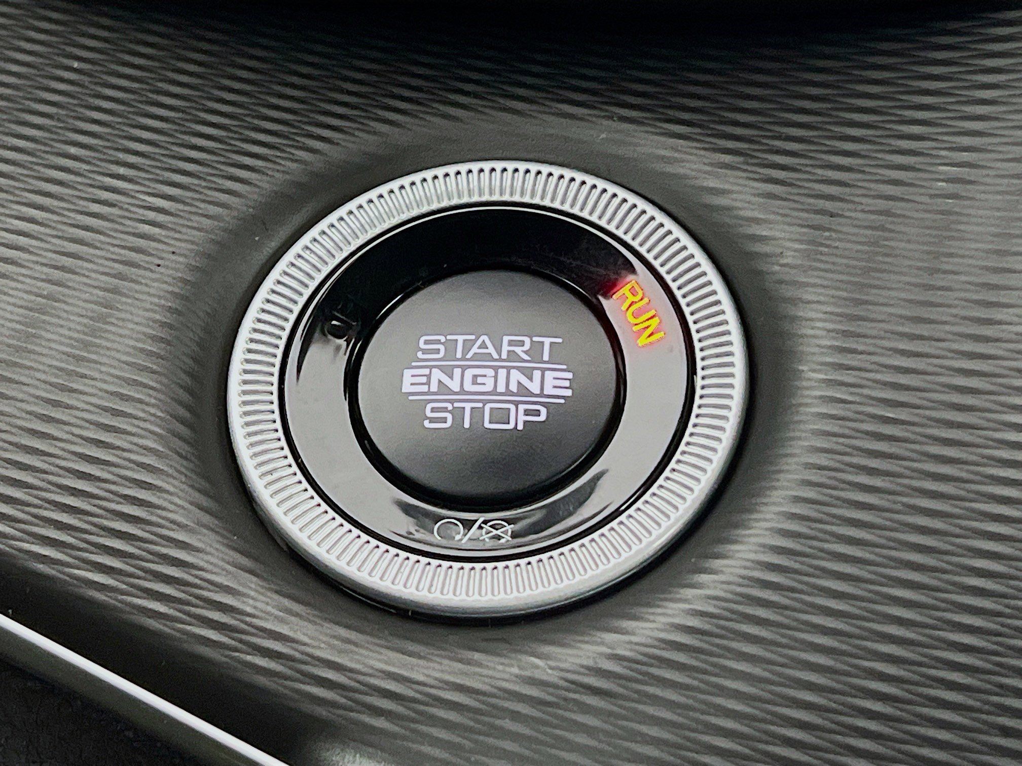 New 2025 Jeep Grand Cherokee L Altitude image 12