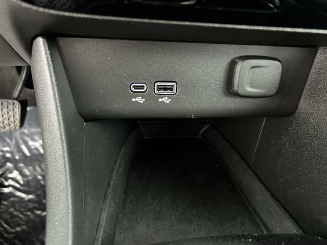Certified 2024 Buick Encore GX Avenir AWD/4WD image 33