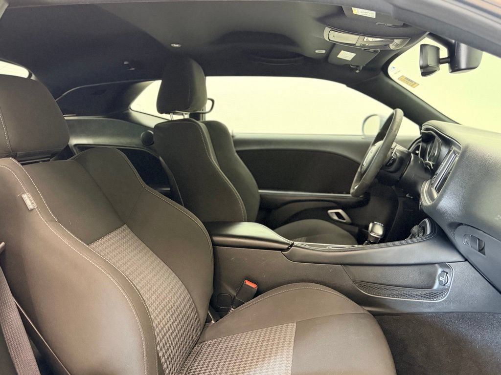 Used 2022 Dodge Challenger R/T Scat Pack RWD image 17