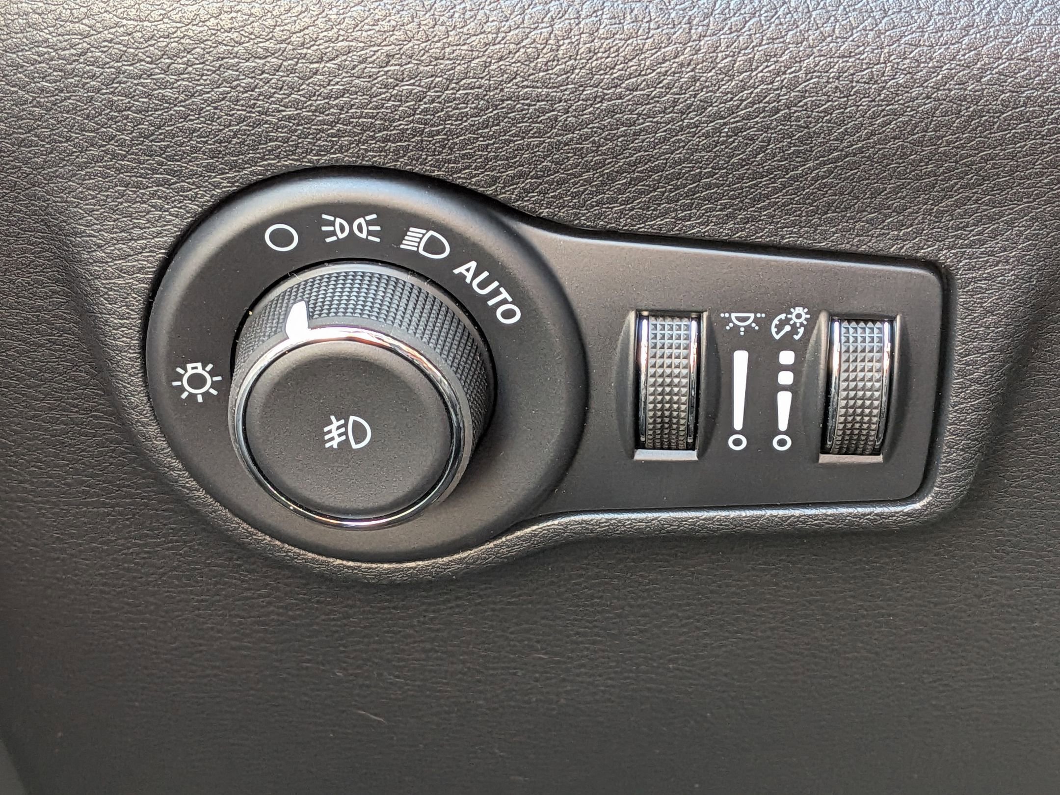 New 2026 Jeep Compass Latitude image 23