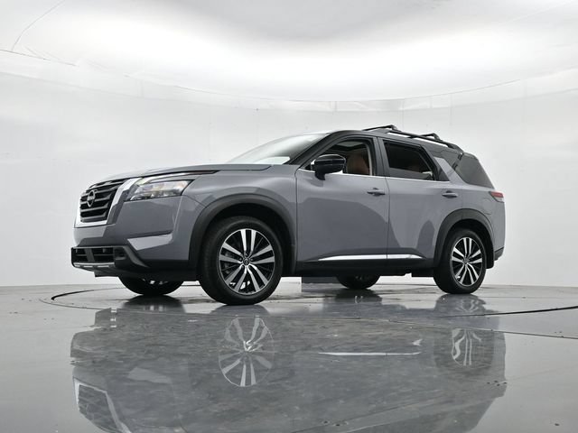 Used 2025 Nissan Pathfinder Platinum FWD image 39