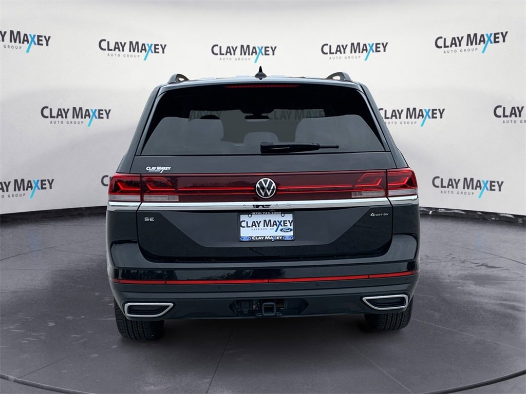 Used 2025 Volkswagen Atlas SE image 4