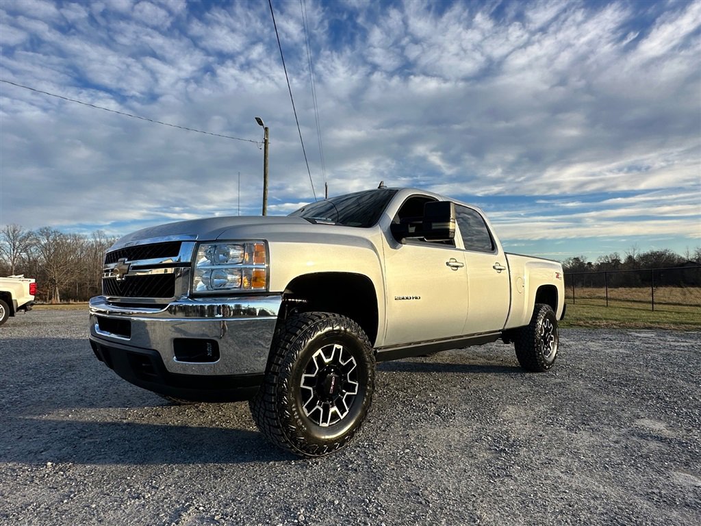 Used 2014 Chevrolet Silverado 2500 LTZ w/ LTZ Plus Package image 4