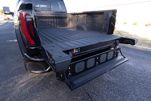 Used 2024 GMC Sierra 2500 AT4 w/ AT4 Premium Plus Package image 13