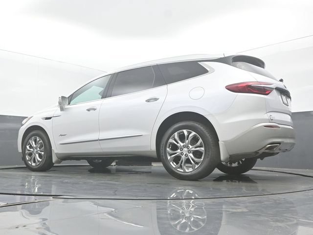 Used 2019 Buick Enclave Avenir w/ Avenir Technology Package AWD/4WD image 48