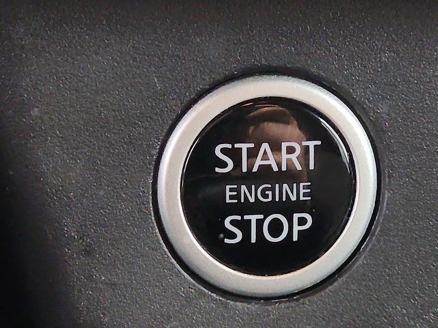 Used 2022 Nissan Rogue SV image 22