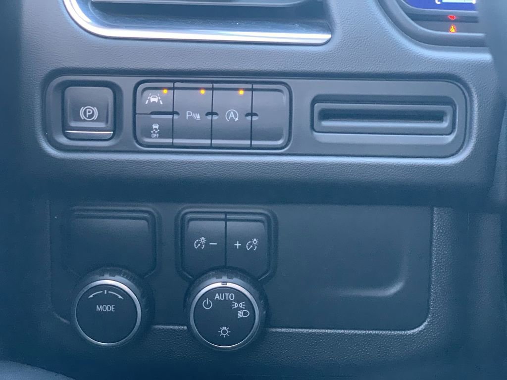 Certified 2024 Chevrolet Suburban Premier image 15