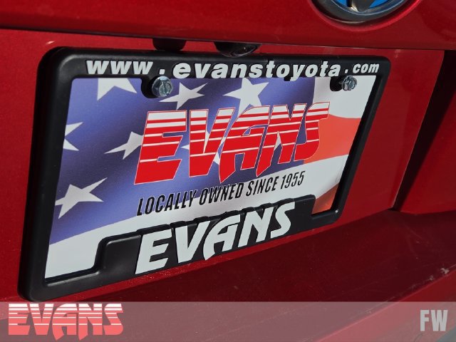Used 2020 Toyota Prius XLE AWD/4WD image 29