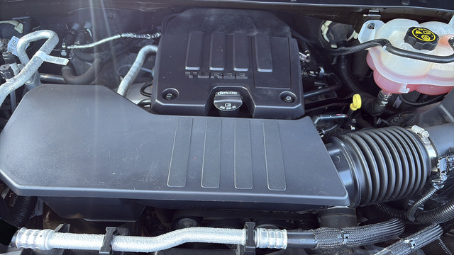 Used 2022 Chevrolet Silverado 1500 Custom AWD/4WD image 25