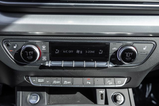 Used 2024 Audi Q5 2.0T Premium w/ Summer of Audi Package image 18