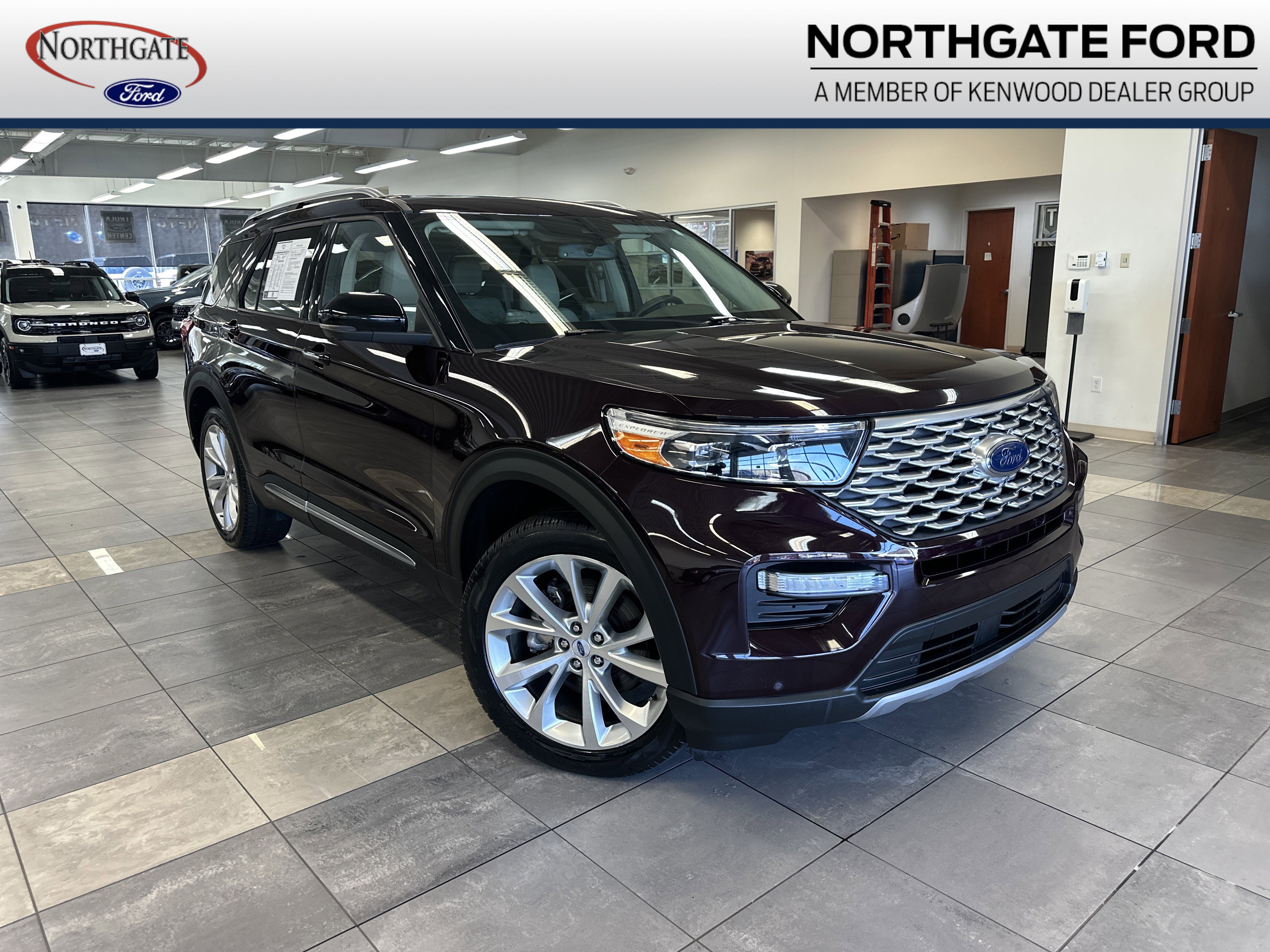 Used 2022 Ford Explorer Platinum w/ Technology Package