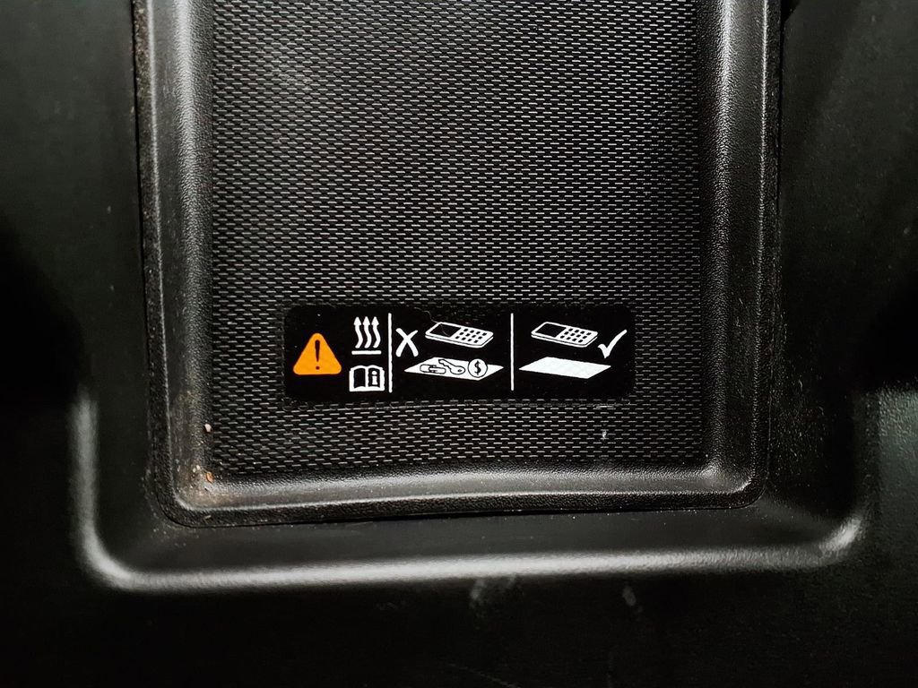 Used 2025 Chevrolet Silverado 1500 LTZ image 25