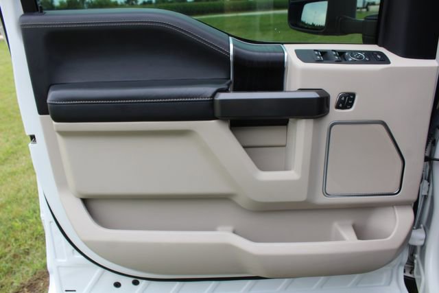 Used 2020 Ford F350 Limited image 31