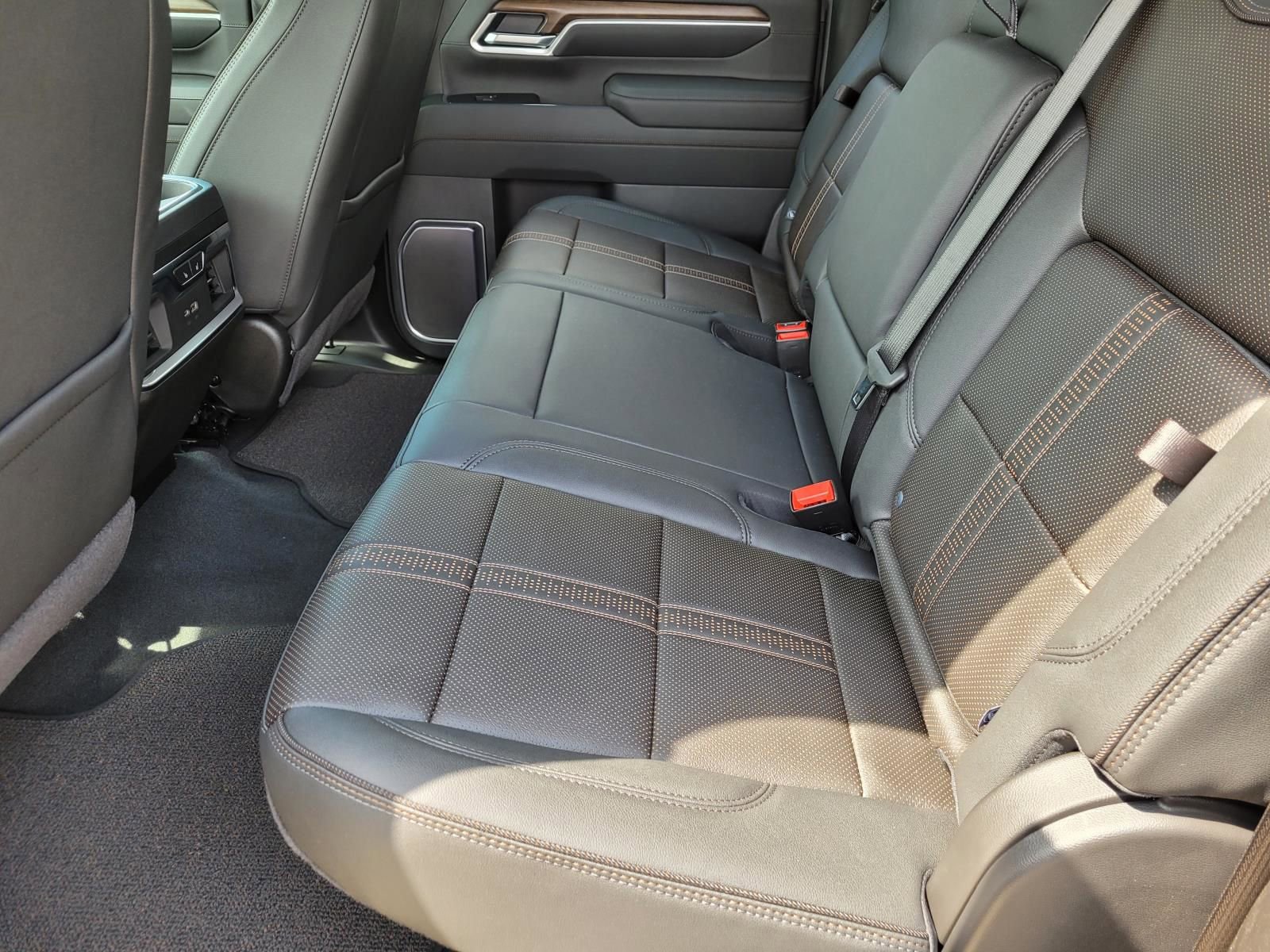 New 2026 Chevrolet Silverado 3500 High Country w/ High Country Premium Package image 9