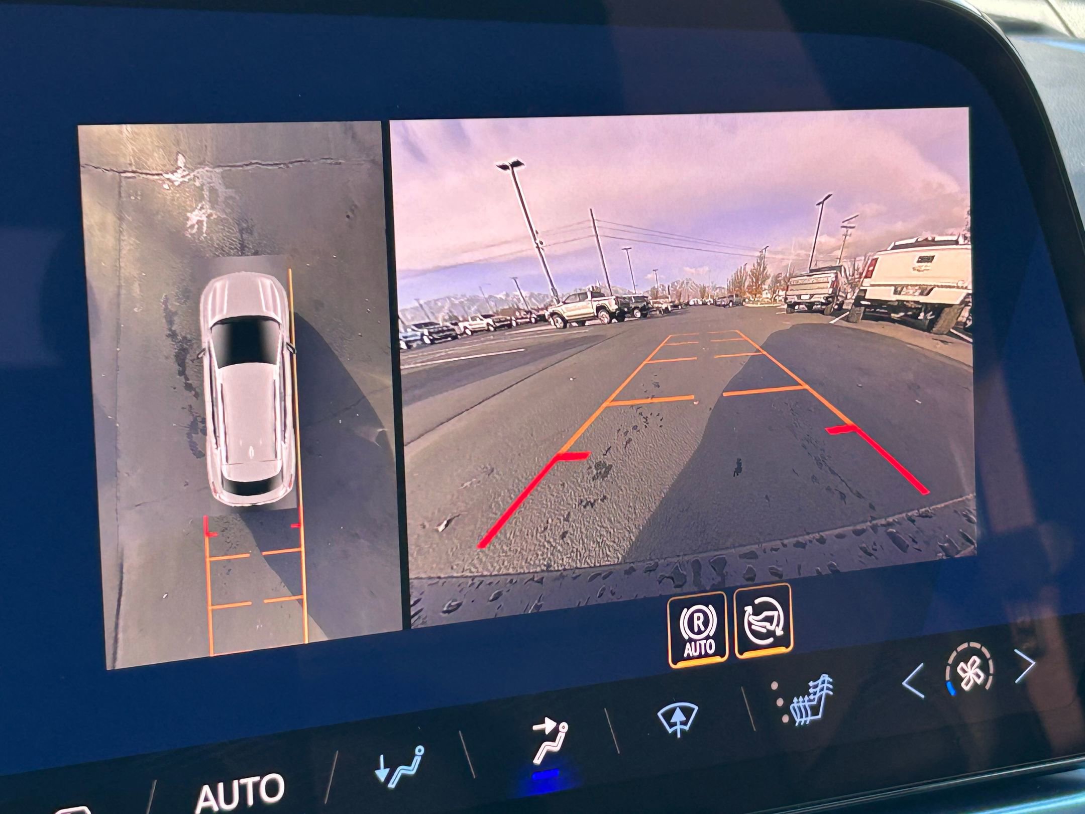 New 2026 Chevrolet Equinox EV LT AWD/4WD image 12