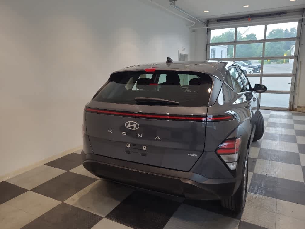 Used 2024 Hyundai Kona SE AWD/4WD image 4
