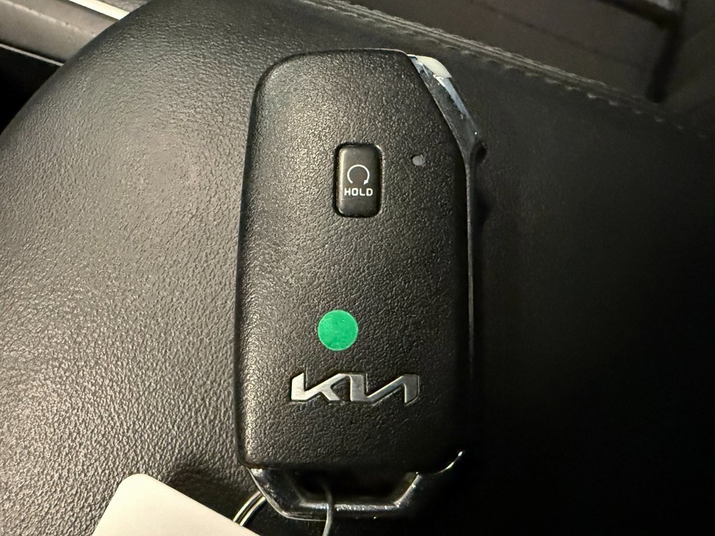 Used 2022 Kia K5 LXS image 17