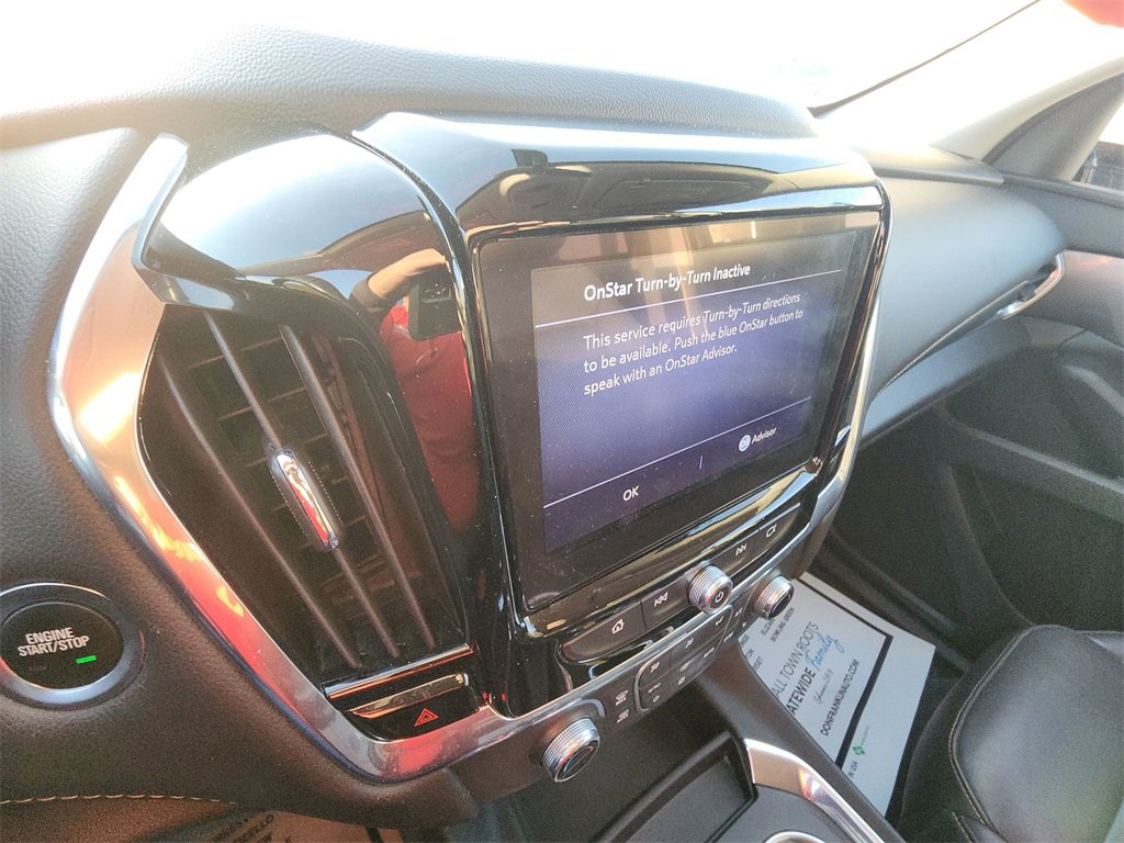 Used 2020 Chevrolet Traverse LT image 18