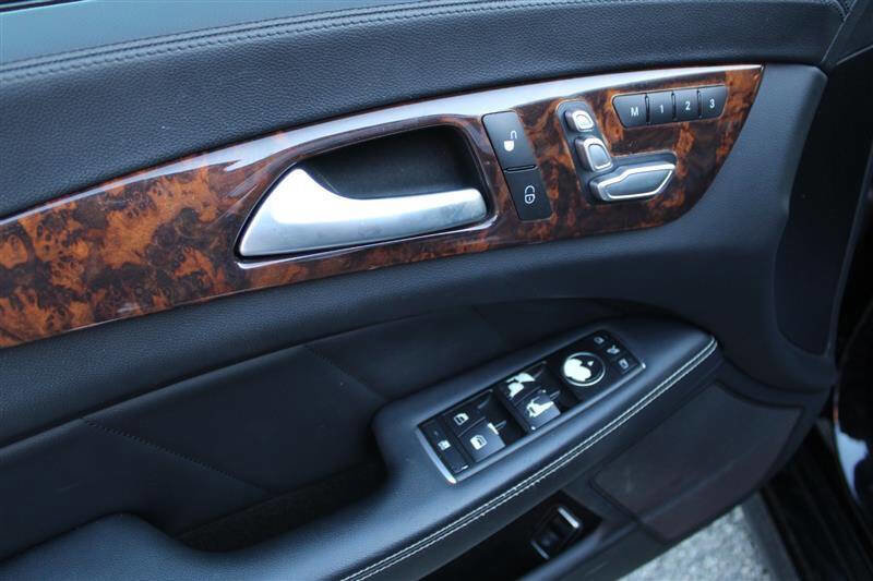 Used 2015 Mercedes-Benz CLS 550 w/ Premium Package image 12