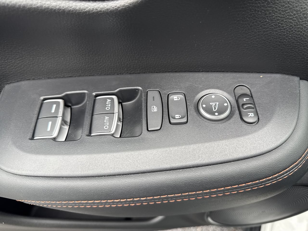 Used 2024 Honda HR-V Sport image 16