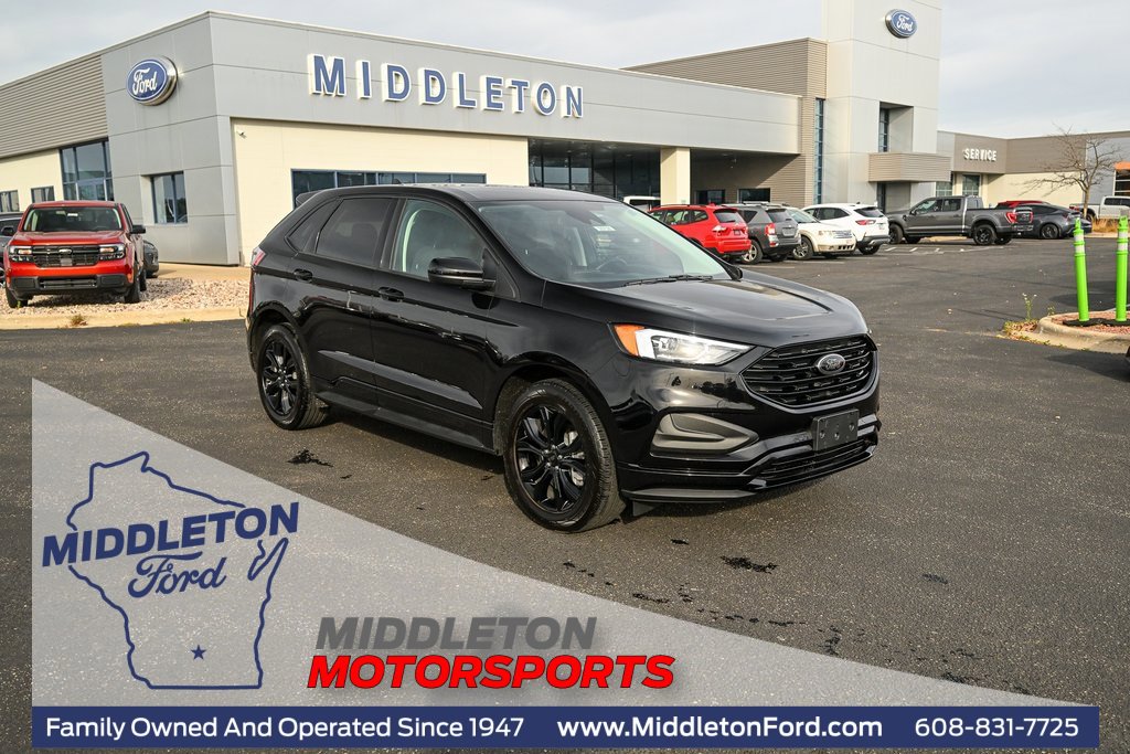 New 2024 Ford Edge SE w/ Black Appearance Package