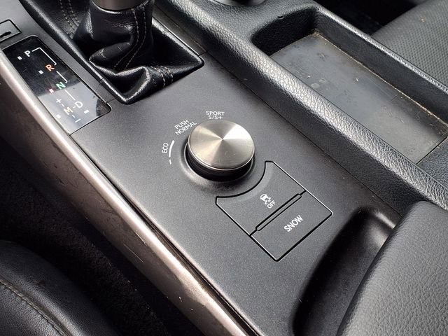 Used 2016 Lexus IS 200t w/ F Sport Package RWD image 19