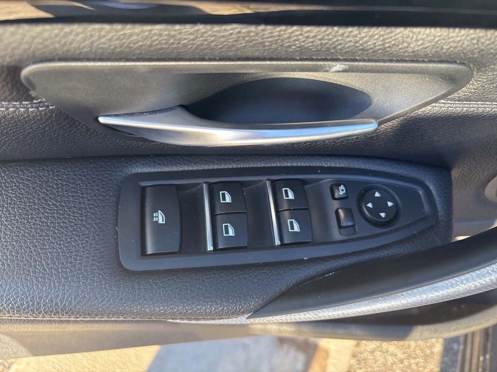 Used 2018 BMW 430i Convertible image 19