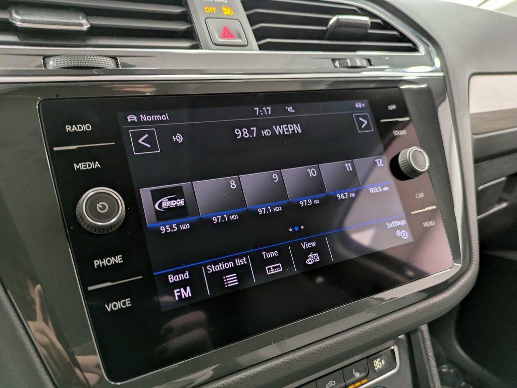 Used 2019 Volkswagen Tiguan SE image 12