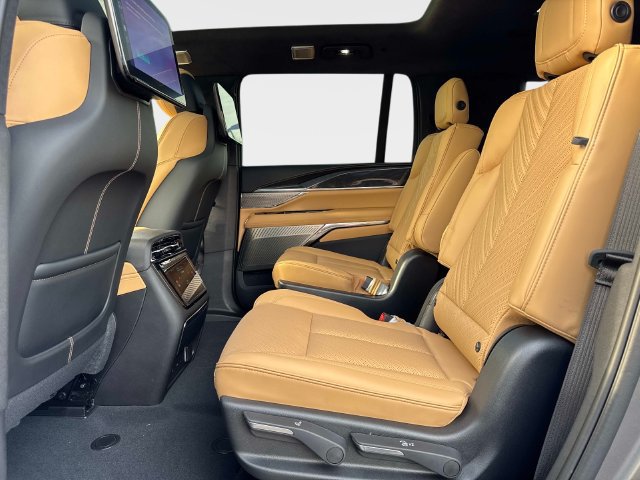 New 2026 Cadillac Escalade IQL Sport 2 w/ LPO, ONYX Package AWD/4WD image 12