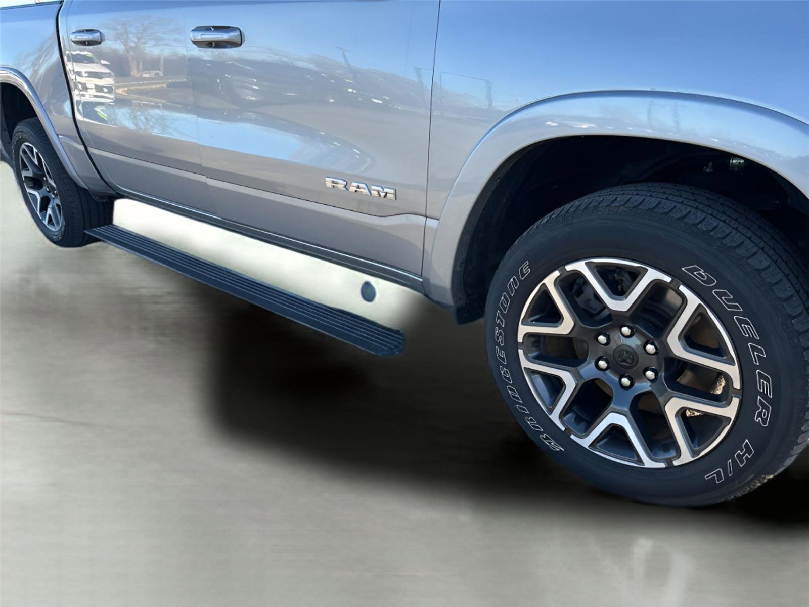 Used 2025 RAM 1500 Laramie w/ Sport Appearance Package image 13