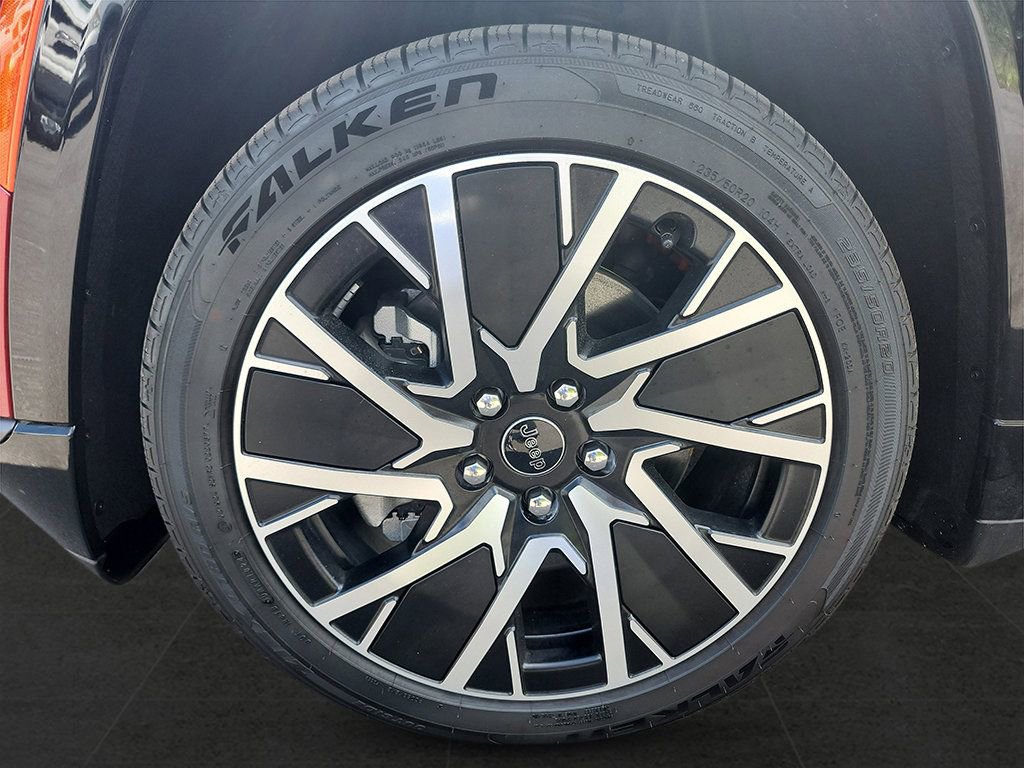 Used 2025 Jeep Wagoneer S Limited image 9