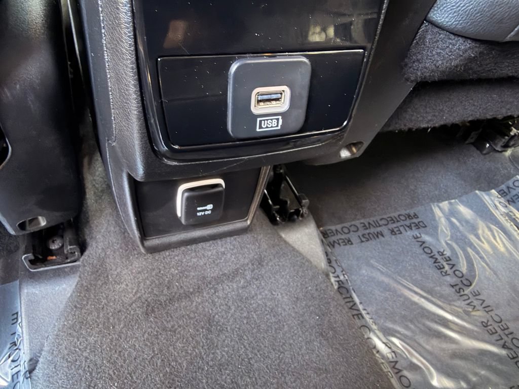 Used 2025 Jeep Compass Limited AWD/4WD image 11