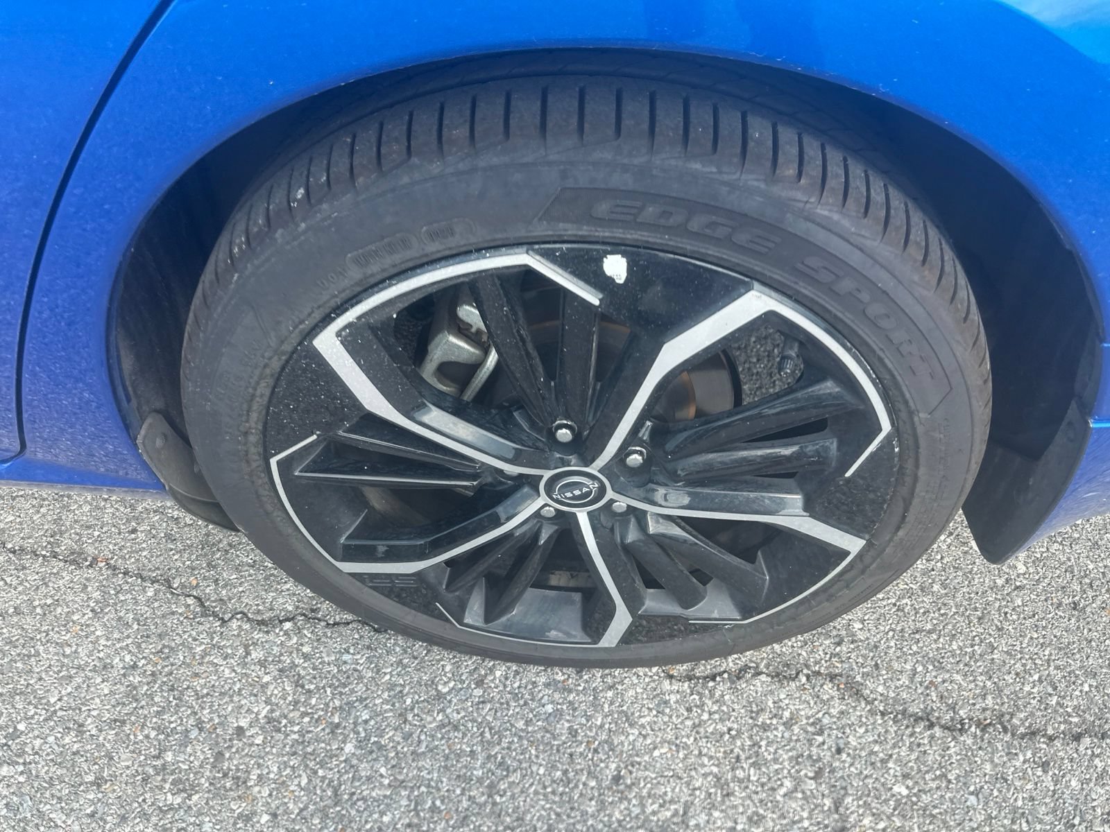 Used 2025 Nissan Altima 2.5 SR FWD image 9