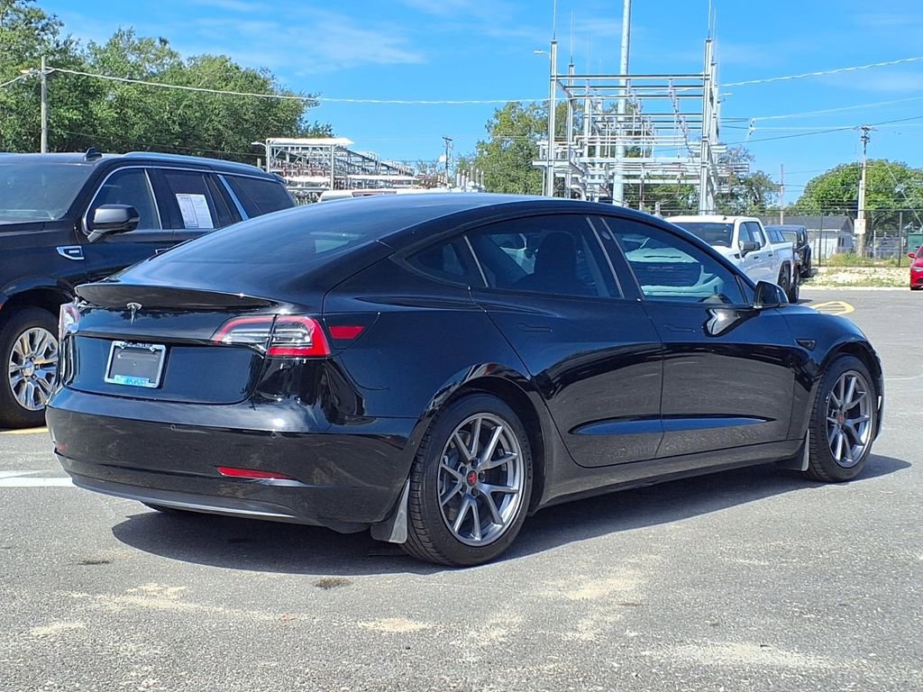 Used 2021 Tesla Model 3 Standard Range Plus RWD image 7